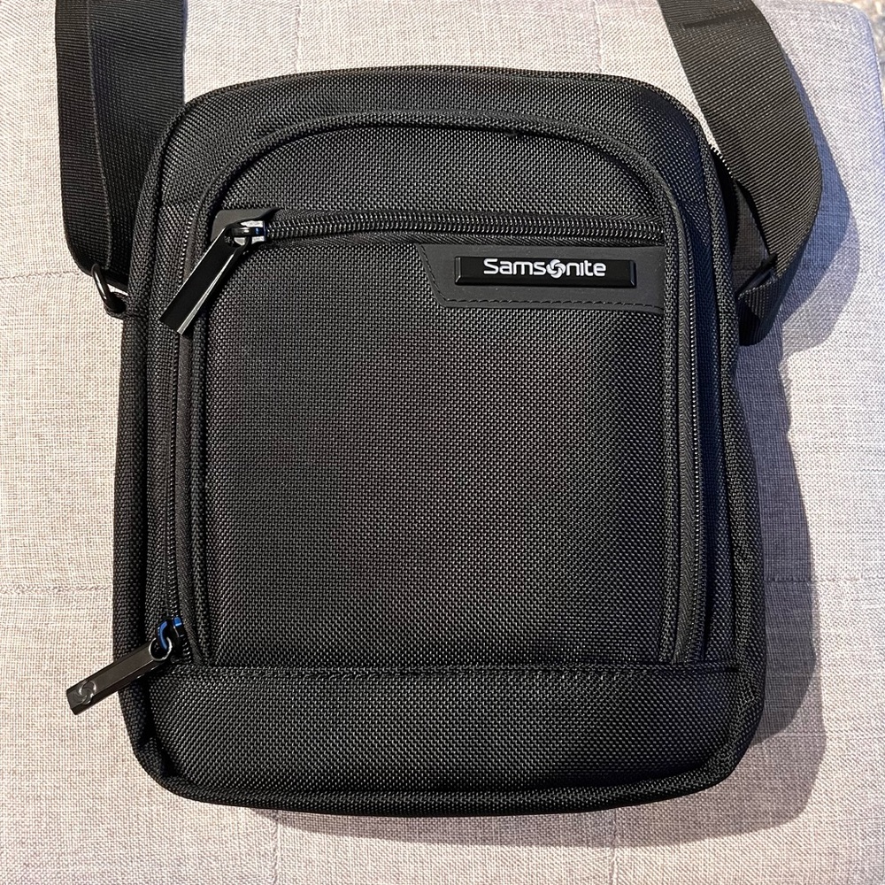 Samsonite Business Classic 2.0 RFID Crossbody Bag, 10.5 inch, Black